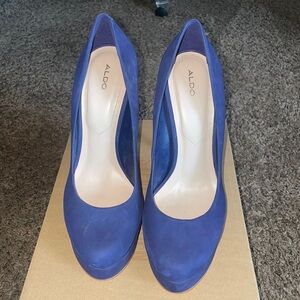 Blue Aldo heels. Only worn once!!!😃 Cute and comfortable!!